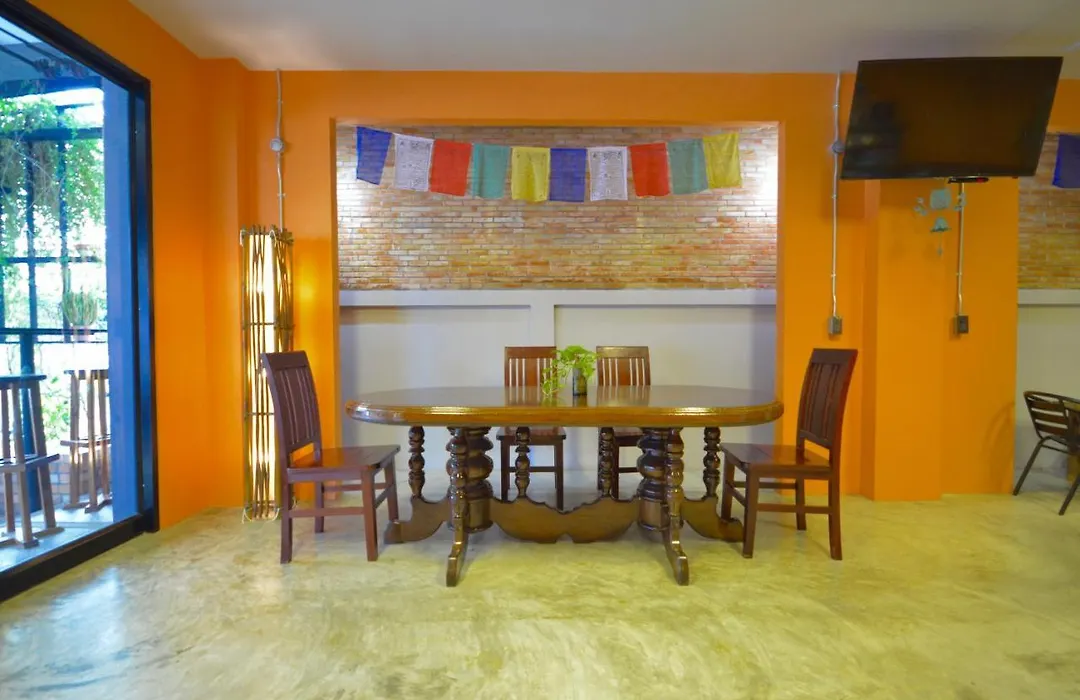 Nomad Hostel Krabi-1