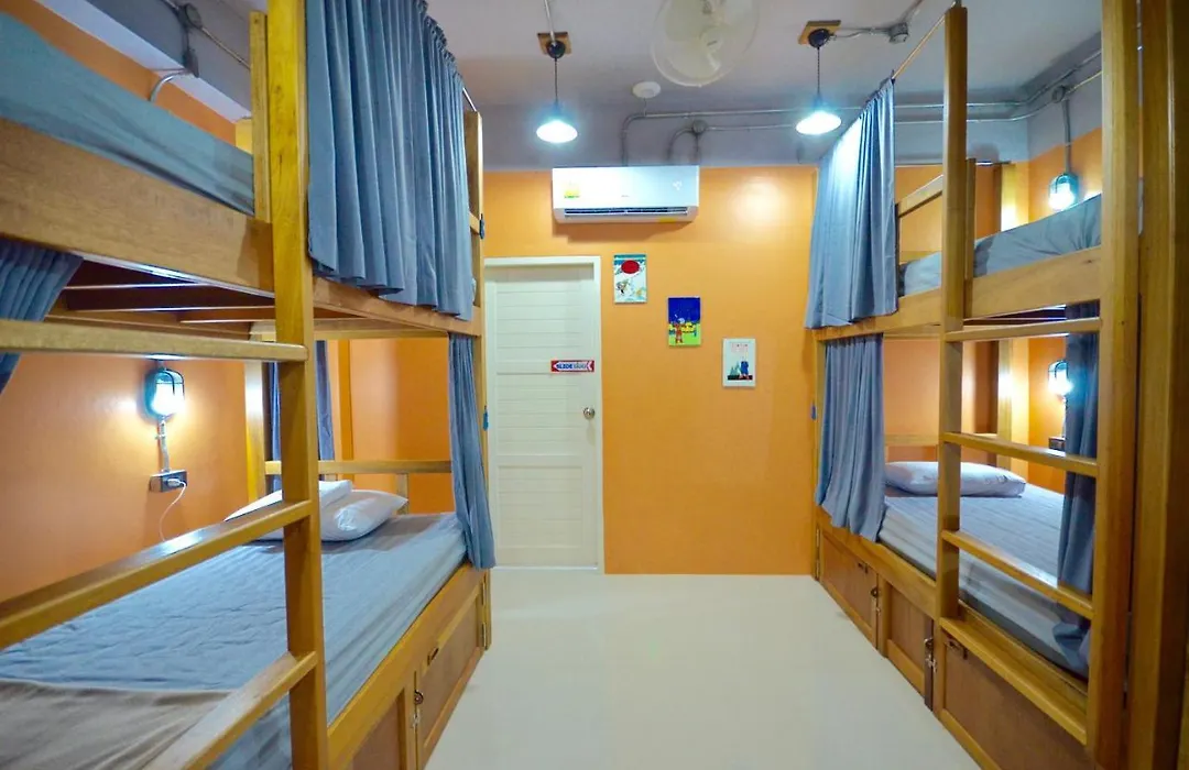 Nomad Hostel Krabi-1