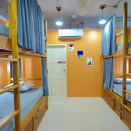 Nomad Hostel Krabi-2